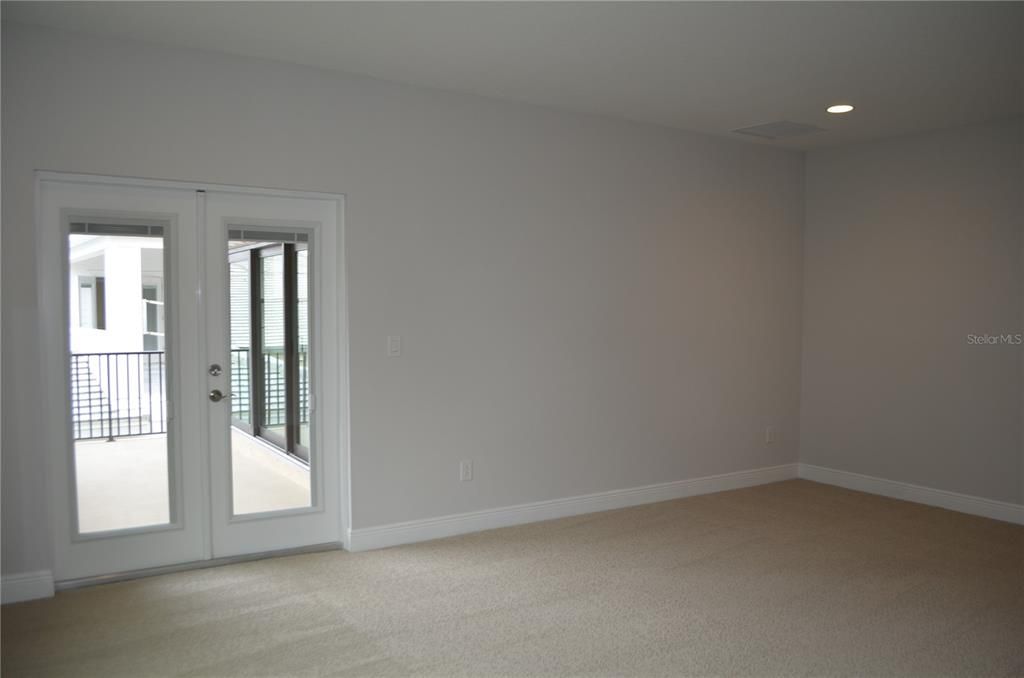 For Rent: $6,500 (6 beds, 5 baths, 4900 Square Feet)