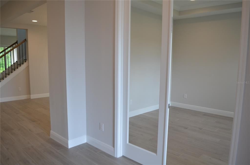 For Rent: $6,500 (6 beds, 5 baths, 4900 Square Feet)