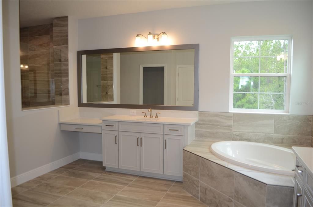 For Rent: $6,500 (6 beds, 5 baths, 4900 Square Feet)