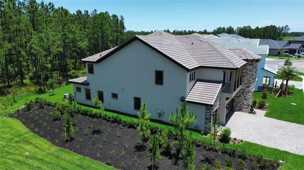 For Rent: $6,500 (6 beds, 5 baths, 4900 Square Feet)