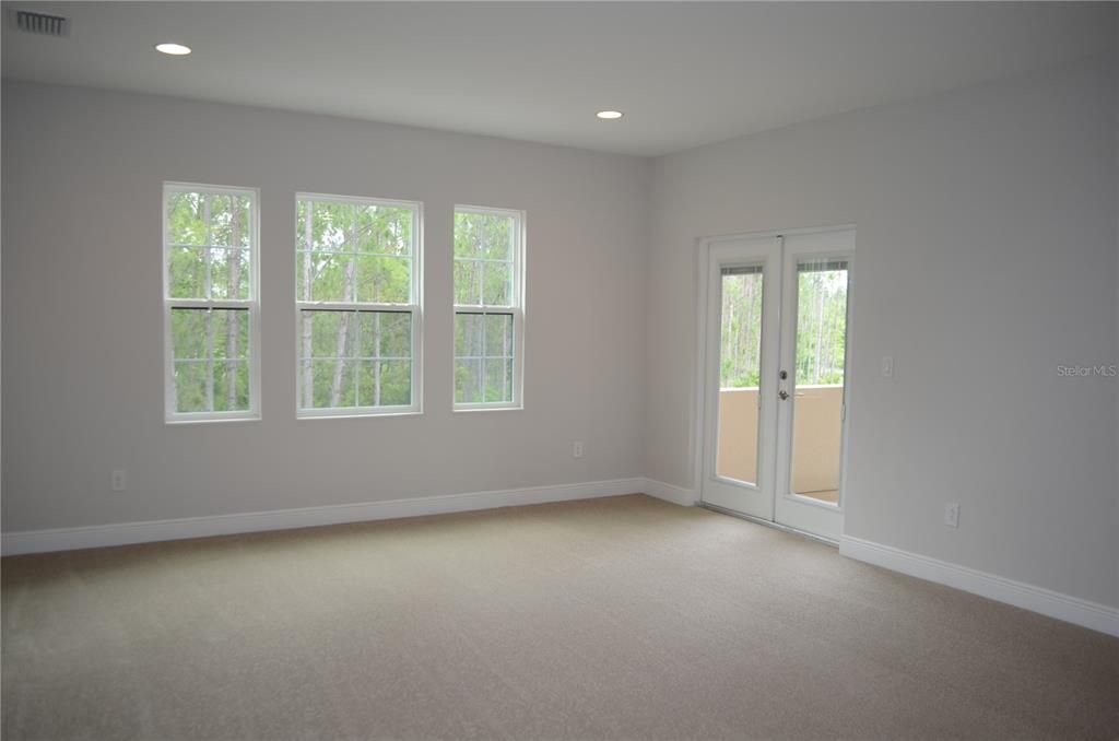 For Rent: $6,500 (6 beds, 5 baths, 4900 Square Feet)