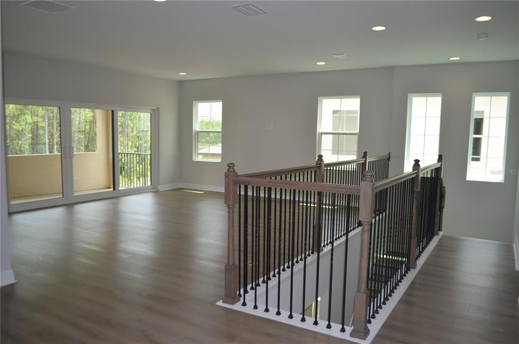 For Rent: $6,500 (6 beds, 5 baths, 4900 Square Feet)