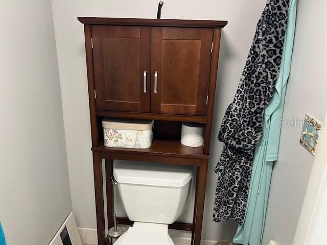 For Sale: $216,900 (2 beds, 2 baths, 1196 Square Feet)