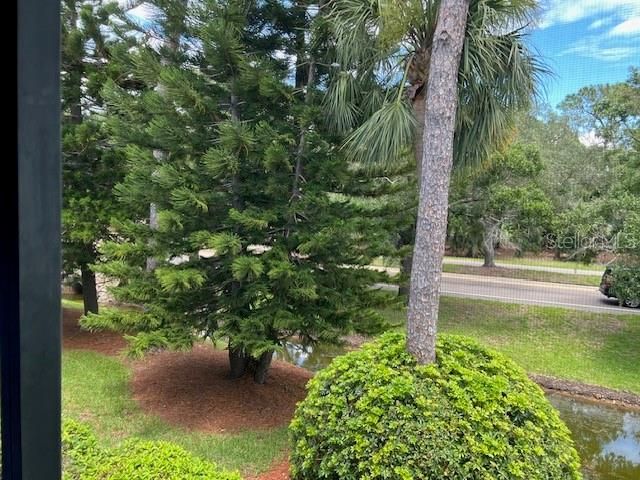 For Sale: $216,900 (2 beds, 2 baths, 1196 Square Feet)