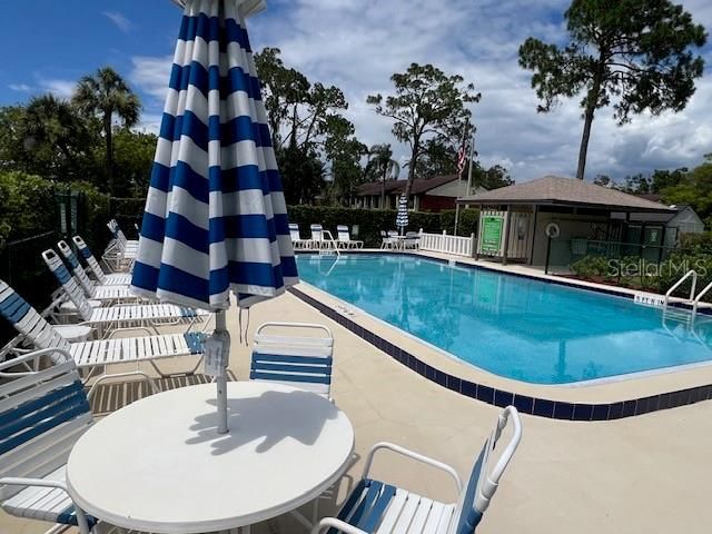 For Sale: $216,900 (2 beds, 2 baths, 1196 Square Feet)