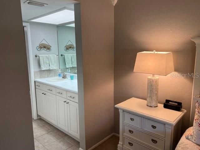 For Sale: $216,900 (2 beds, 2 baths, 1196 Square Feet)