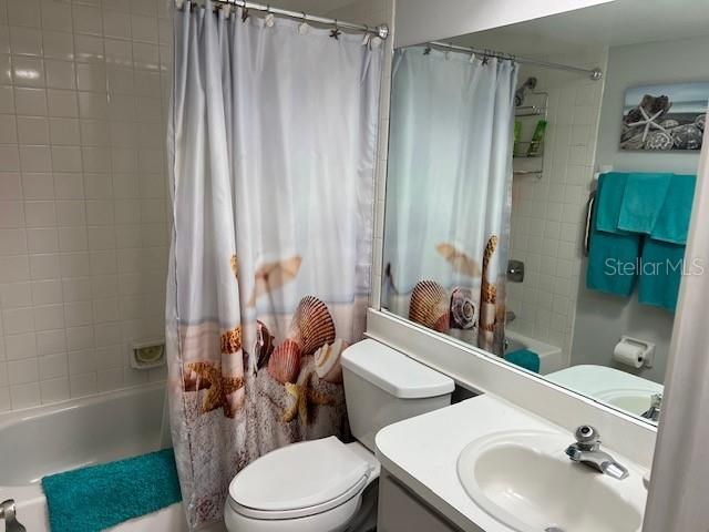 For Sale: $216,900 (2 beds, 2 baths, 1196 Square Feet)