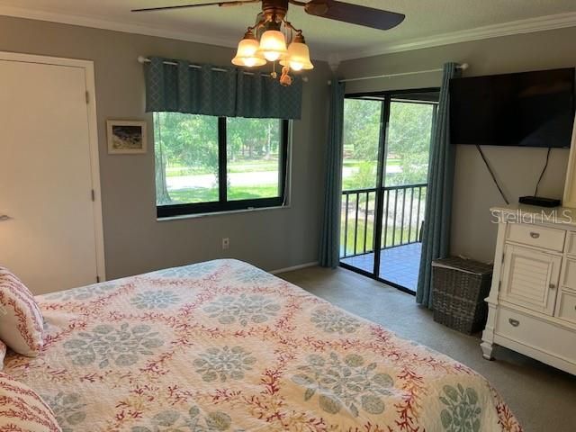 For Sale: $216,900 (2 beds, 2 baths, 1196 Square Feet)