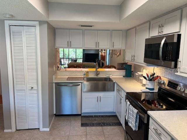 For Sale: $216,900 (2 beds, 2 baths, 1196 Square Feet)