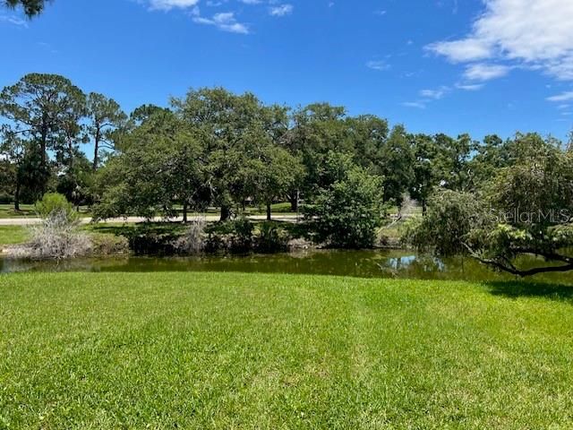 For Sale: $216,900 (2 beds, 2 baths, 1196 Square Feet)