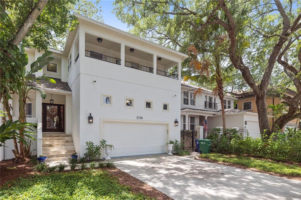 Active With Contract: $5,000 (4 beds, 2 baths, 2633 Square Feet)