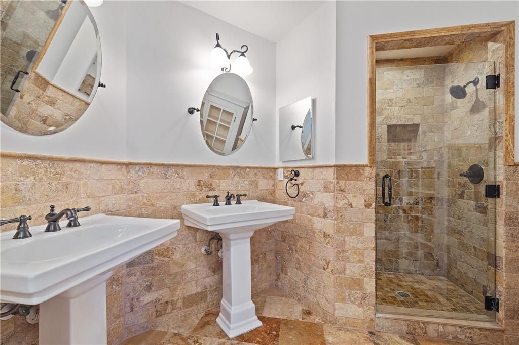 Active With Contract: $5,000 (4 beds, 2 baths, 2633 Square Feet)