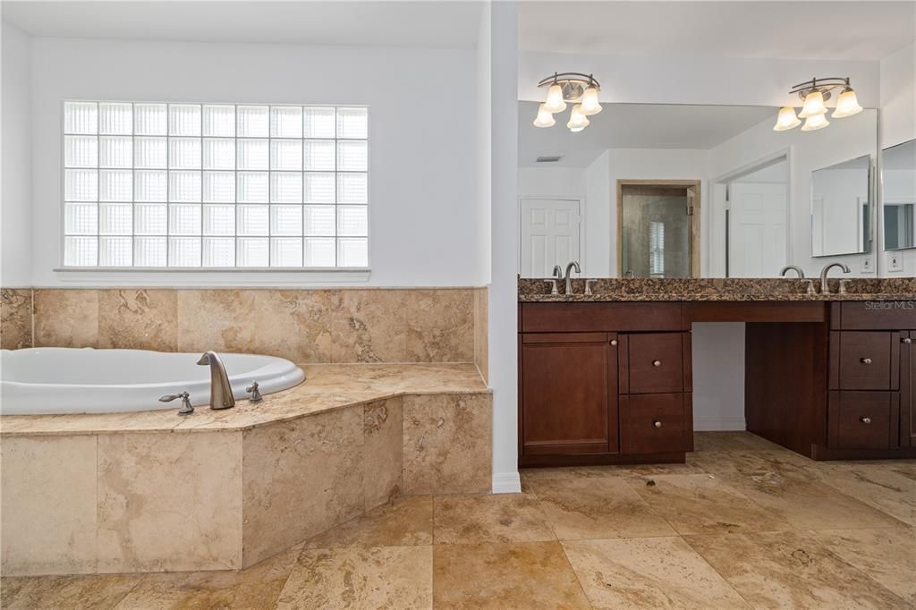 Active With Contract: $5,000 (4 beds, 2 baths, 2633 Square Feet)