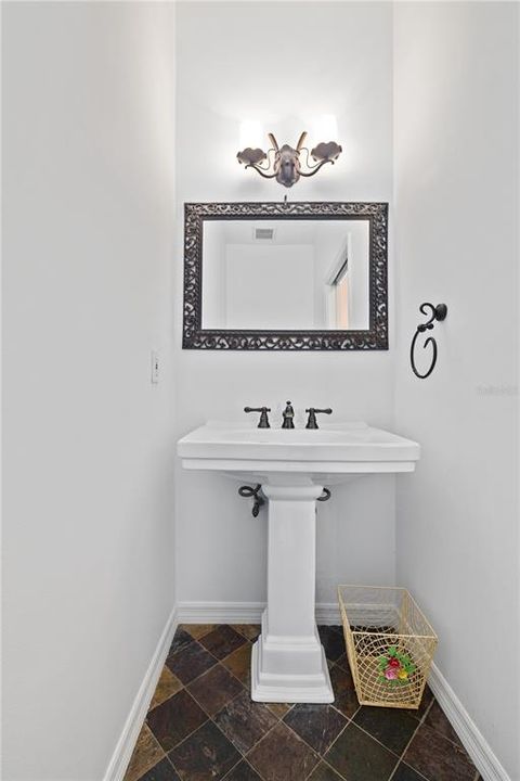 Active With Contract: $5,000 (4 beds, 2 baths, 2633 Square Feet)