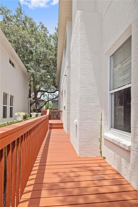Active With Contract: $5,000 (4 beds, 2 baths, 2633 Square Feet)