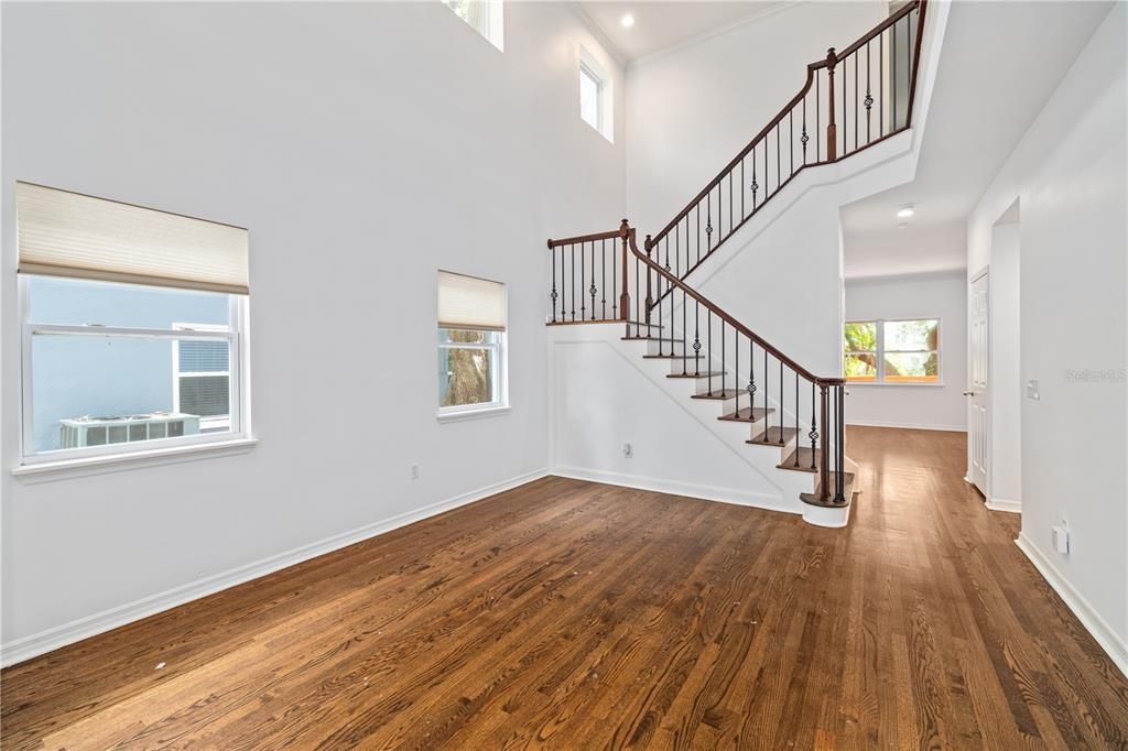 Active With Contract: $5,000 (4 beds, 2 baths, 2633 Square Feet)