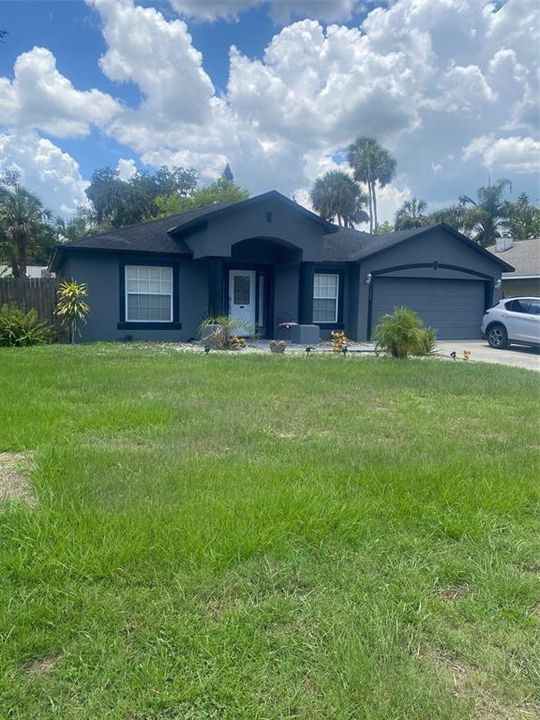 For Sale: $309,000 (3 beds, 2 baths, 1655 Square Feet)