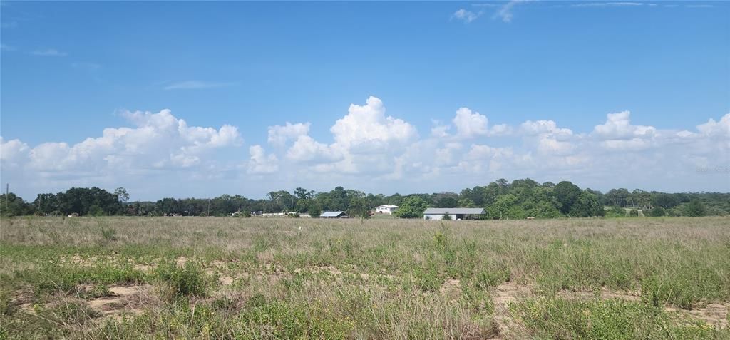 待售: $300,000 (13.42 acres)