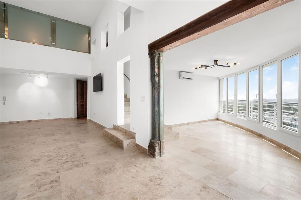 Под контрактом: $725,000 (4 спален, 3 ванн, 2775 Квадратных фут)