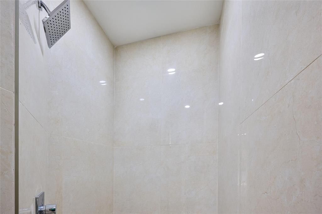 На продажу: $399,900 (3 спален, 2 ванн, 2200 Квадратных фут)