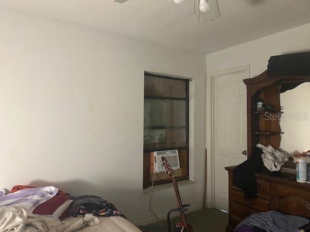 На продажу: $189,900 (3 спален, 2 ванн, 1040 Квадратных фут)