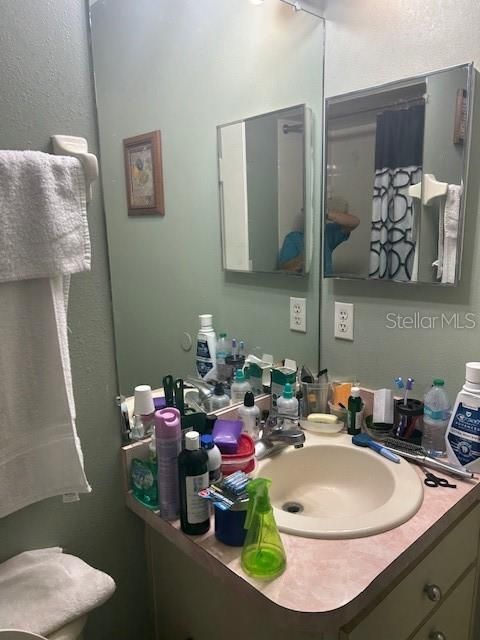 На продажу: $189,900 (3 спален, 2 ванн, 1040 Квадратных фут)