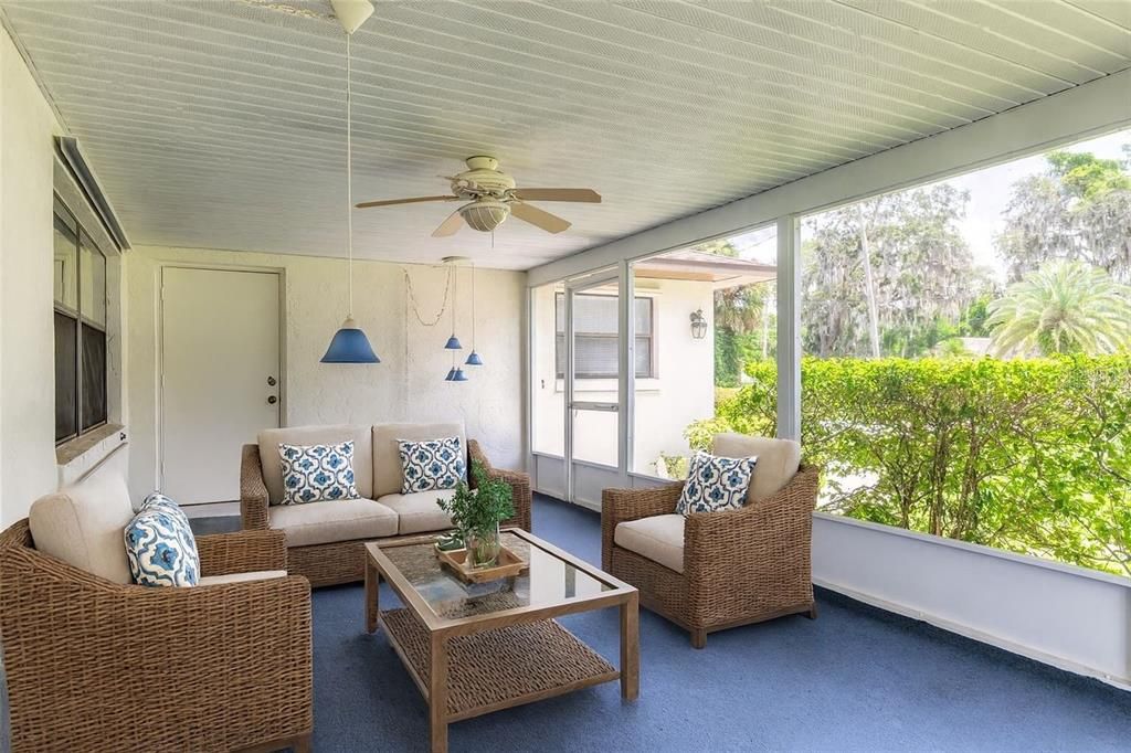 En Venta: $325,000 (4 camas, 2 baños, 1512 Pies cuadrados)