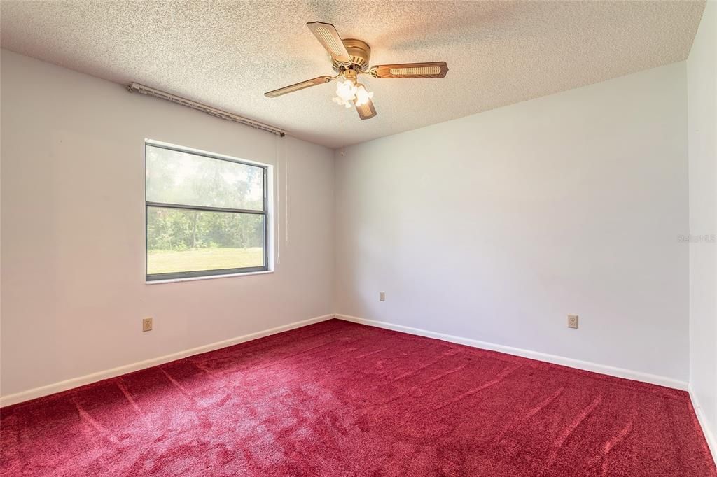 En Venta: $325,000 (4 camas, 2 baños, 1512 Pies cuadrados)