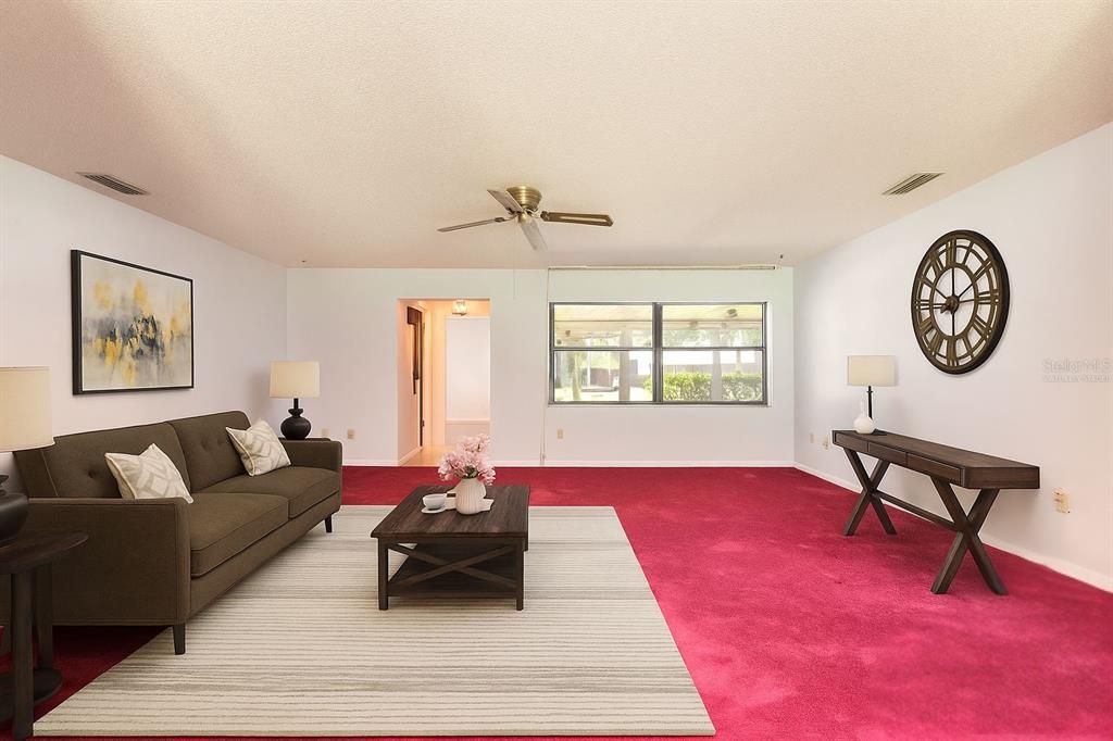 En Venta: $325,000 (4 camas, 2 baños, 1512 Pies cuadrados)