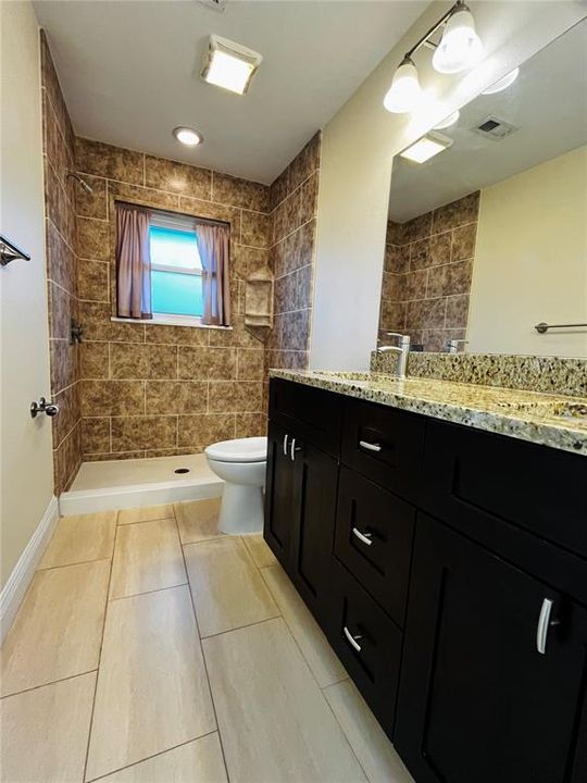 Active With Contract: $2,195 (3 beds, 2 baths, 1298 Square Feet)