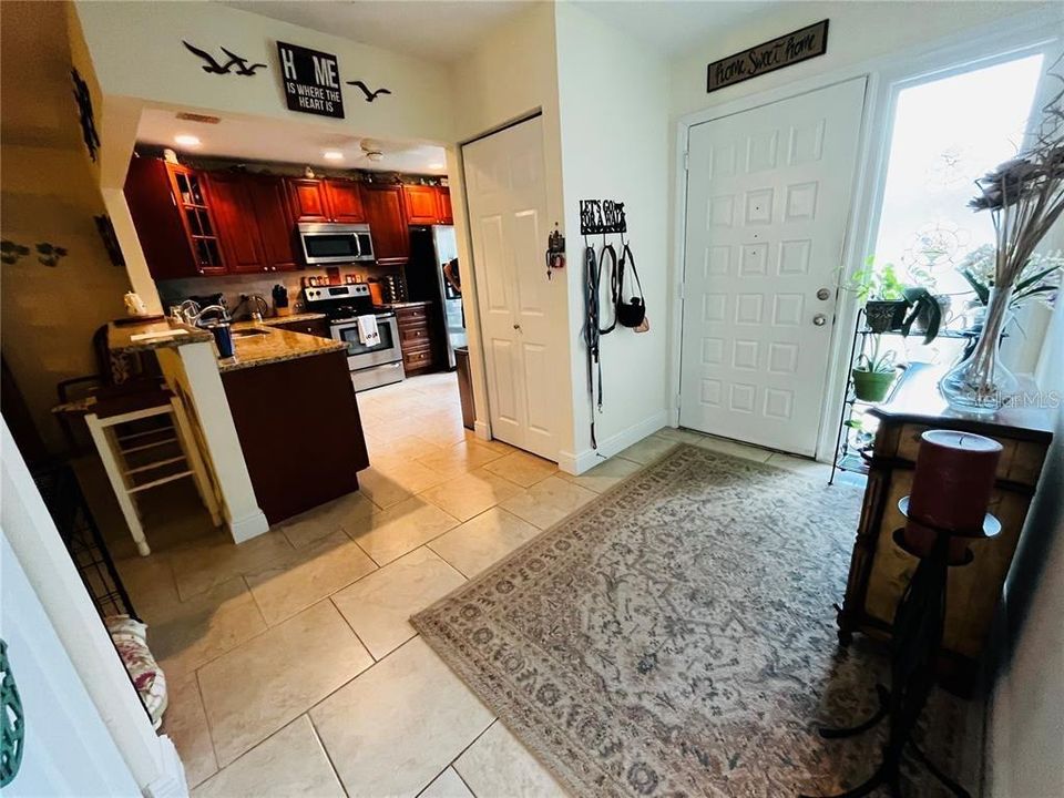 Active With Contract: $2,195 (3 beds, 2 baths, 1298 Square Feet)