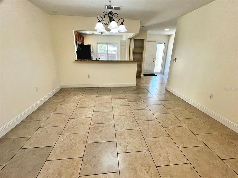 Active With Contract: $2,195 (3 beds, 2 baths, 1298 Square Feet)