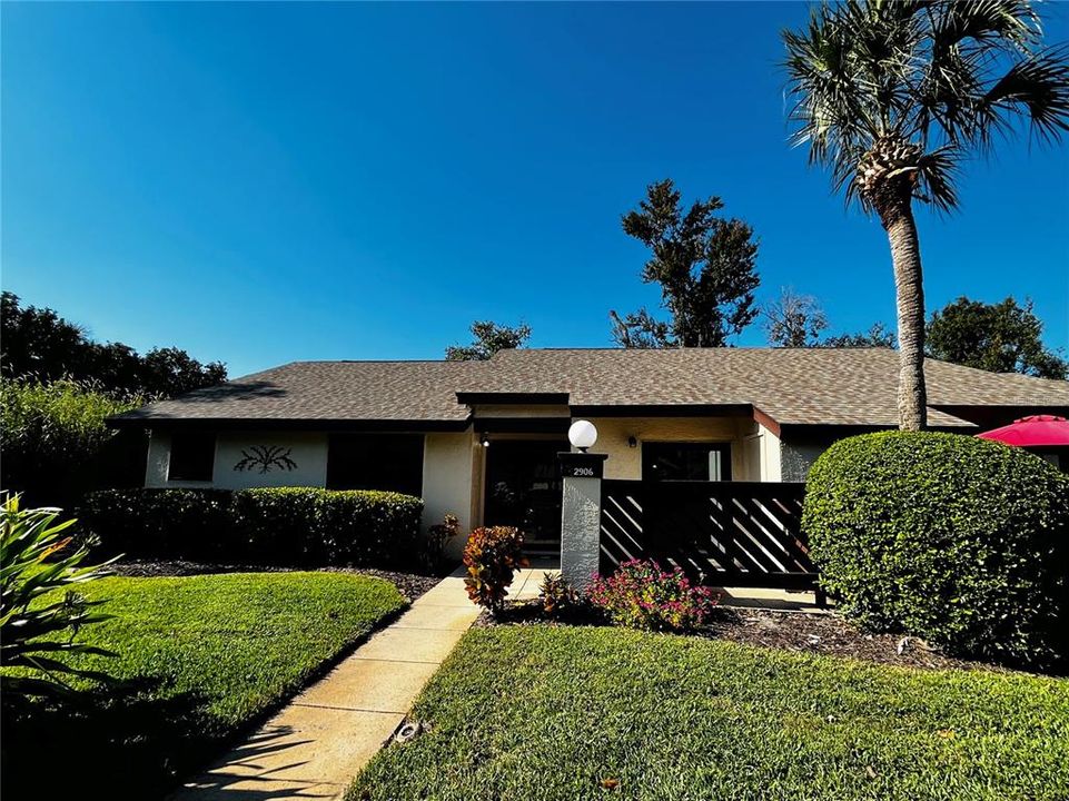 Active With Contract: $2,195 (3 beds, 2 baths, 1298 Square Feet)