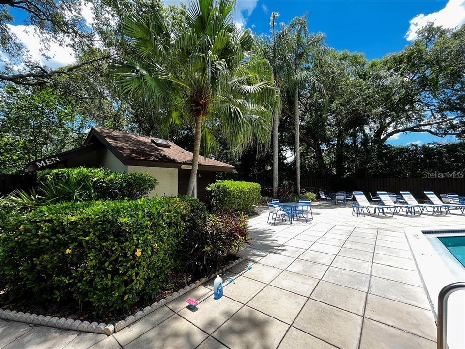 Active With Contract: $2,195 (3 beds, 2 baths, 1298 Square Feet)