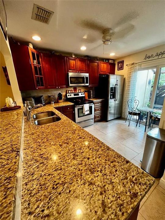 Active With Contract: $2,195 (3 beds, 2 baths, 1298 Square Feet)