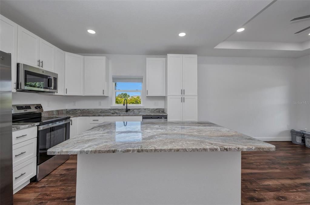 For Sale: $514,999 (4 beds, 0 baths, 1810 Square Feet)