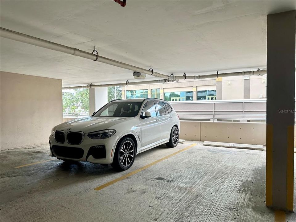 合同活跃: $599,000 (2 贝兹, 2 浴室, 1333 平方英尺)