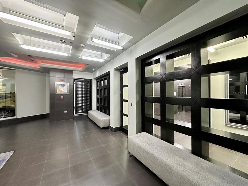 合同活跃: $599,000 (2 贝兹, 2 浴室, 1333 平方英尺)