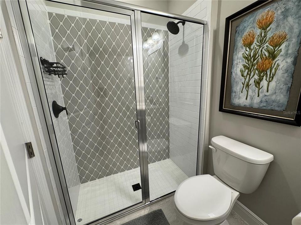 Под контрактом: $3,100 (2 спален, 2 ванн, 1625 Квадратных фут)