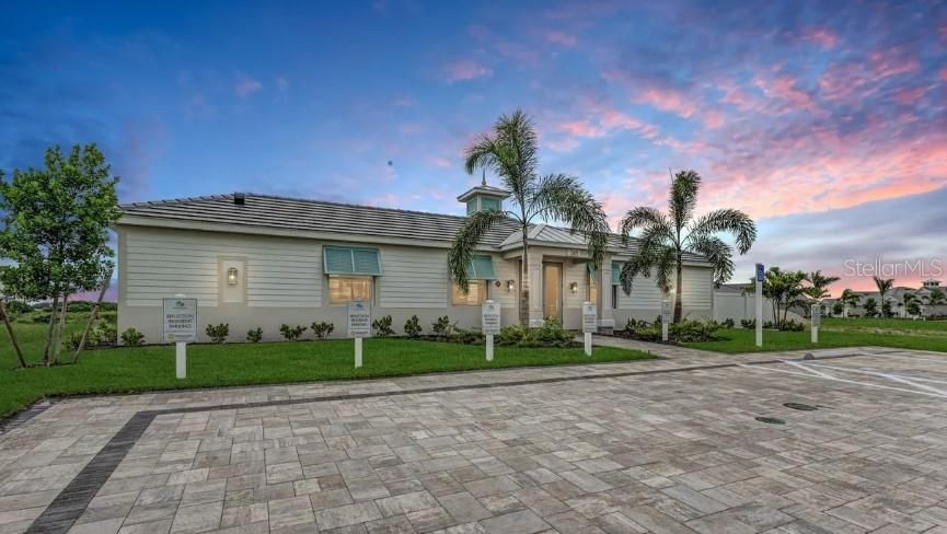 Под контрактом: $3,100 (2 спален, 2 ванн, 1625 Квадратных фут)