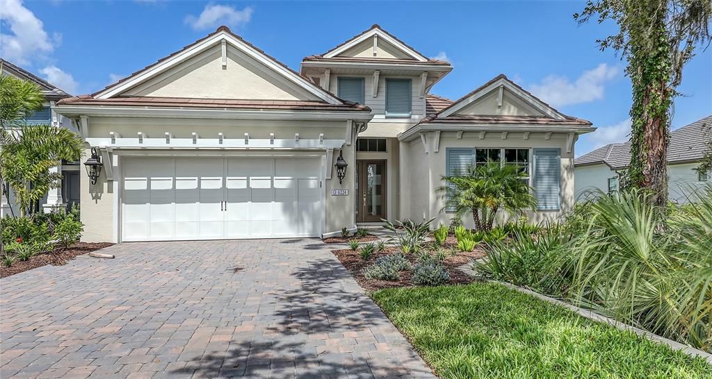 合同活跃: $1,324,990 (3 贝兹, 3 浴室, 2646 平方英尺)