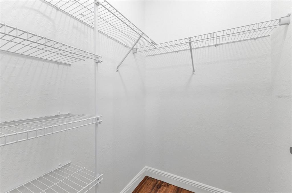 待售: $514,999 (4 贝兹, 0 浴室, 1810 平方英尺)