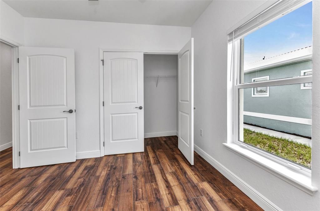 待售: $514,999 (4 贝兹, 0 浴室, 1810 平方英尺)