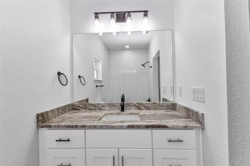 待售: $514,999 (4 贝兹, 0 浴室, 1810 平方英尺)