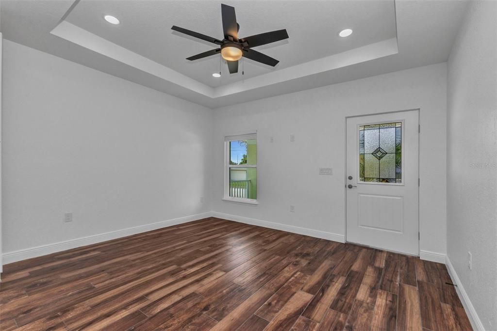 待售: $514,999 (4 贝兹, 0 浴室, 1810 平方英尺)