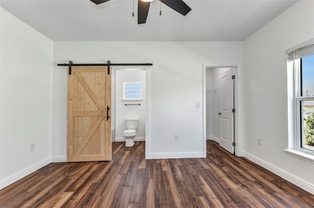 For Sale: $514,999 (6 beds, 0 baths, 1810 Square Feet)