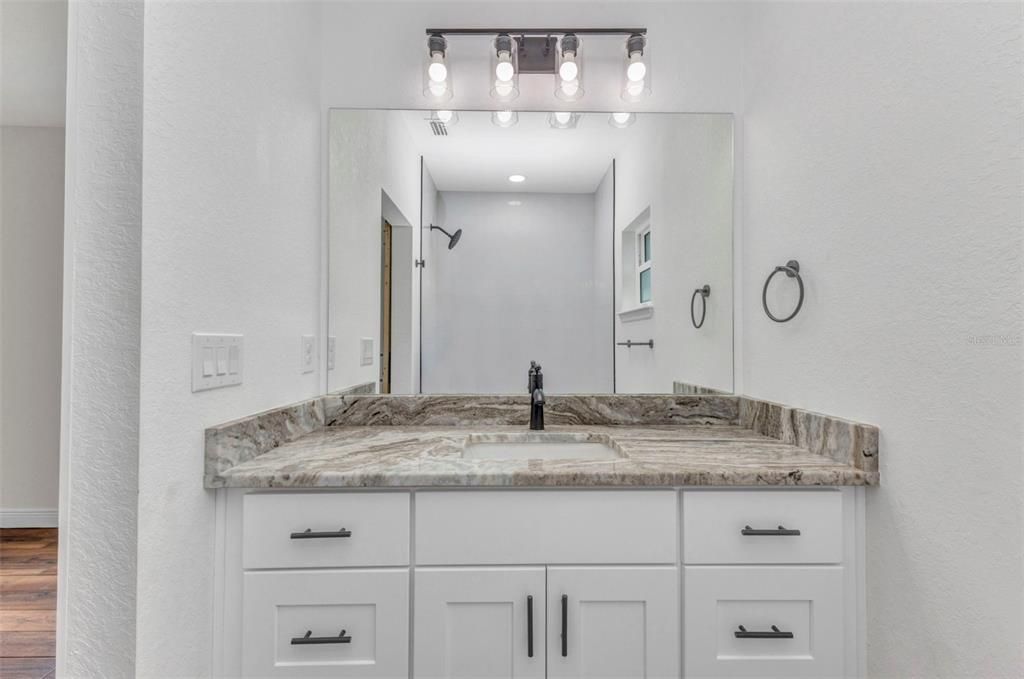 For Sale: $514,999 (6 beds, 0 baths, 1810 Square Feet)