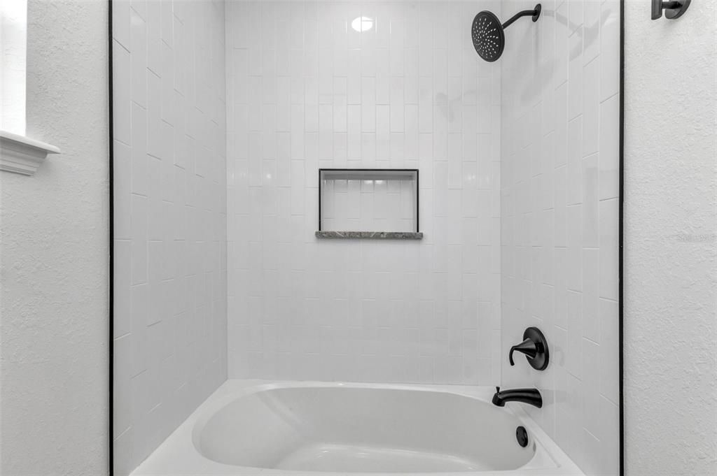 For Sale: $514,999 (6 beds, 0 baths, 1810 Square Feet)