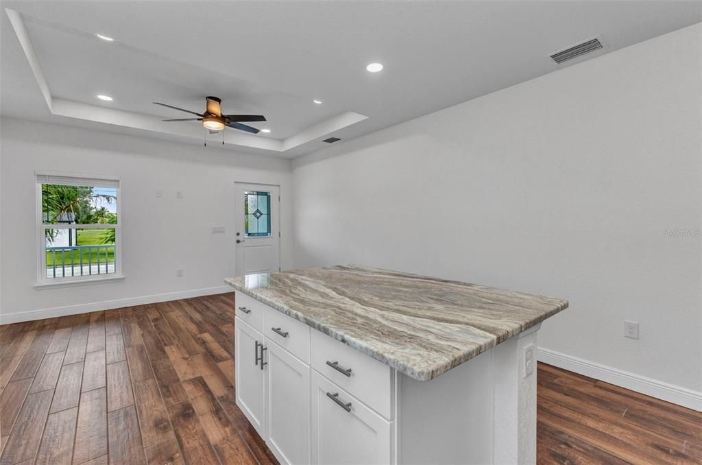 For Sale: $514,999 (6 beds, 0 baths, 1810 Square Feet)