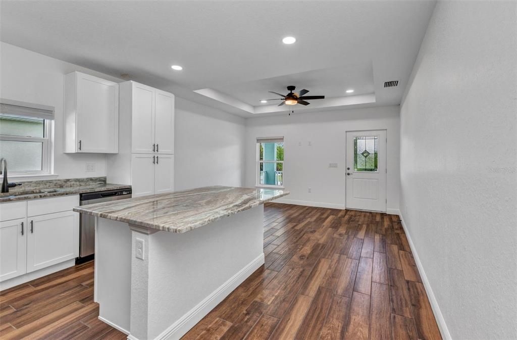 For Sale: $514,999 (6 beds, 0 baths, 1810 Square Feet)